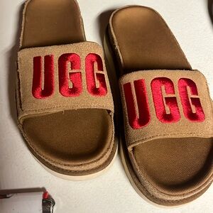 Ugg slippers / slides 8 wide